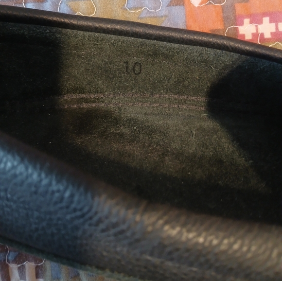 Vintage Beaded Moccasins Hide Leather Size 10 Black Handcrafted Slippers - Picture 13 of 13